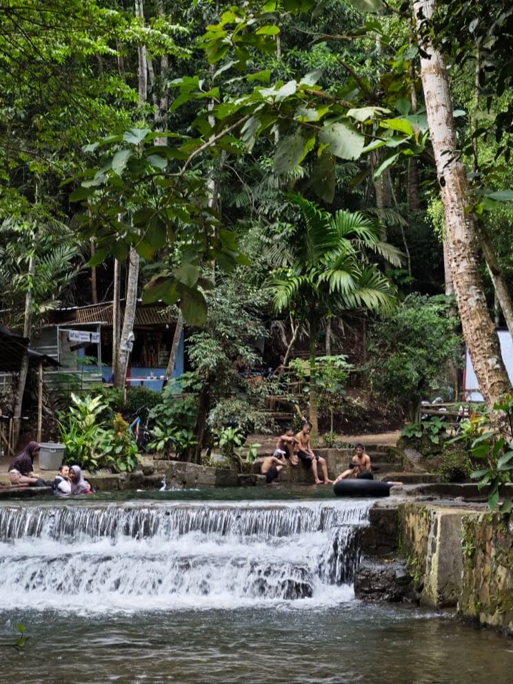 Berenang dan Bermain Air di Mata Air Kaliodo di Salatiga dan sekitarnya